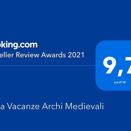 Casa Vacanze Archi Medievali Salerno Eksteriør billede